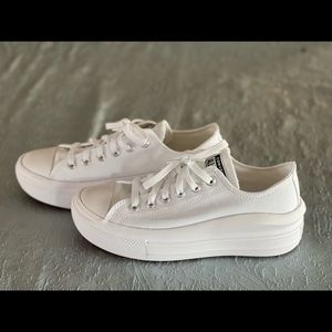 BRAND NEW without the box CONVERSE ultra light lift size 8